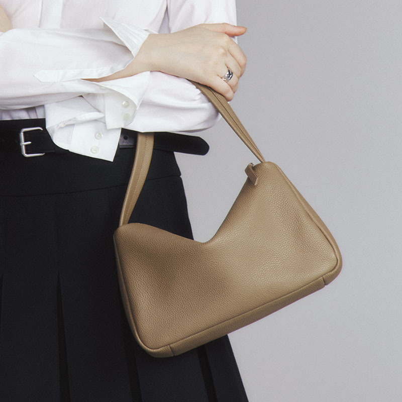 Head Layer Cowhide Armpit Bag  - огляд і ціна Embroidery Meaning